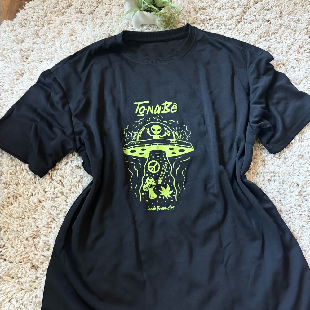 Tonerbe black and green alien trippy ufo abduction, streetwear neon tshi… - Picture 2 of 3